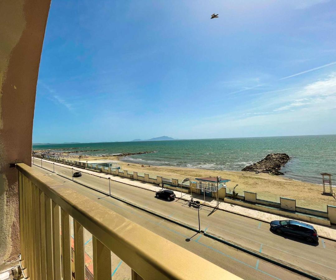 Athena Sea Front Apartment, Parking & Pool Lago Patria Exterior foto
